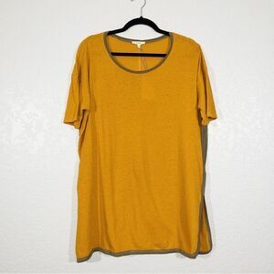 NWT Easel Mustard Oversized Tunic‎ Top Size Small